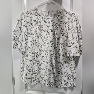 a new day Black and Cream Leaf Print Top
